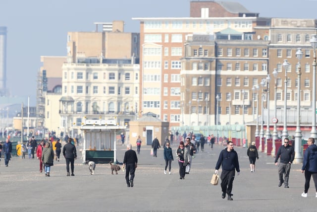 Scenes of Brighton amid the coronavirus lockdown. Hove Prom