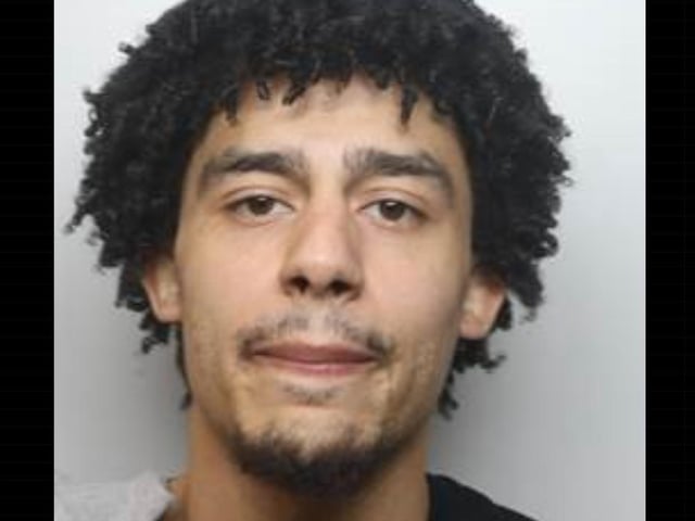 We are appealing for information about the location of 27 year old Machi O’Brien, who is known to frequent Kettering and Wellingborough. He is wanted in connection with domestic abuse offences. Anyone with information is urged to contact us on 101 quoting ref: 2*514183