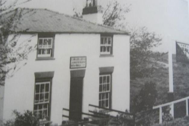The Four Mile Bar   on Deeping High Bank, Deeping St Nicholas, became a boarding kennels