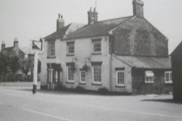 The Harrow Inn  on Littleworth Drove, Deeping St Nicholas