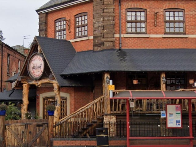 1-star: Chilli Village
145 Wellingborough Road Northampton NN1 4DX
NN1 4DX
Inspected September 23, 2021
A spokesman said: "The kitchen management has been changed since the last visit and we have applied for a re-inspection."