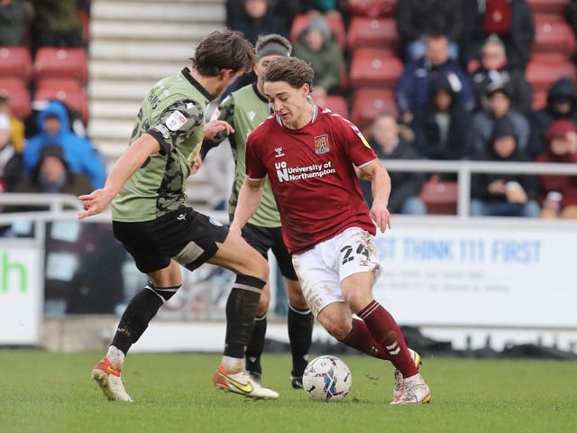 Did as much as he could with the service into him. Too many balls were out wide or overhit and not enough were into his feet, making for a frustrating afternoon. Worked hard though and did not make life easy for Colchester's defenders... 7