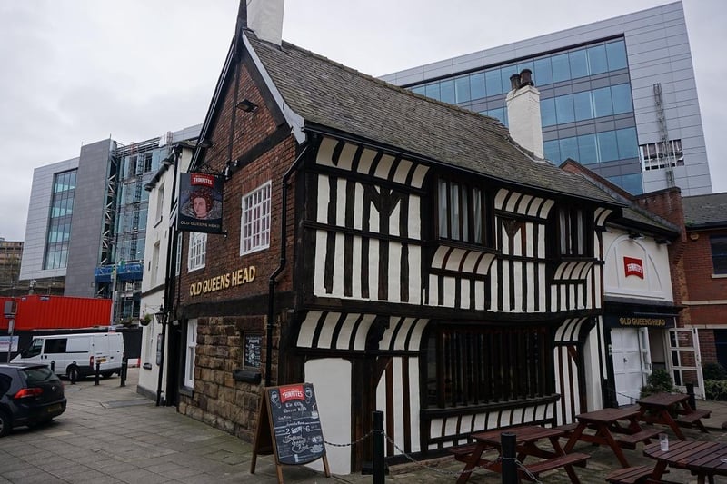 The Old Queens Head was built circa 1475, but the earliest known written record of the building is in a 1582 inventory of the estate of George Talbot, 6th Earl of Shrewsbury, including the furnishings of the pub which was then called ‘The Hawle at the Poandes’ or ‘Hall i’ th’ Ponds’. The pub’s current name is in reference to Mary, Queen of Scots, who was imprisoned in Sheffield from 1570 to 1584.