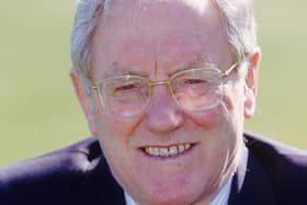 Portrait of M.J.K.Smith taken at a Warwickshire County Cricket Club photocall at Edgbaston in Birmingham in 2000. Credit: Ross Kinnaird /Allsport