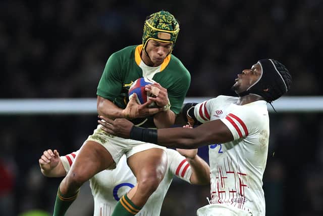 Kurt-Lee Arendse of South Africa catches the ball as Maro Itoje challenges during the Autumn International match between England and South Africa at Twickenham (Picture: David Rogers/Getty Images)