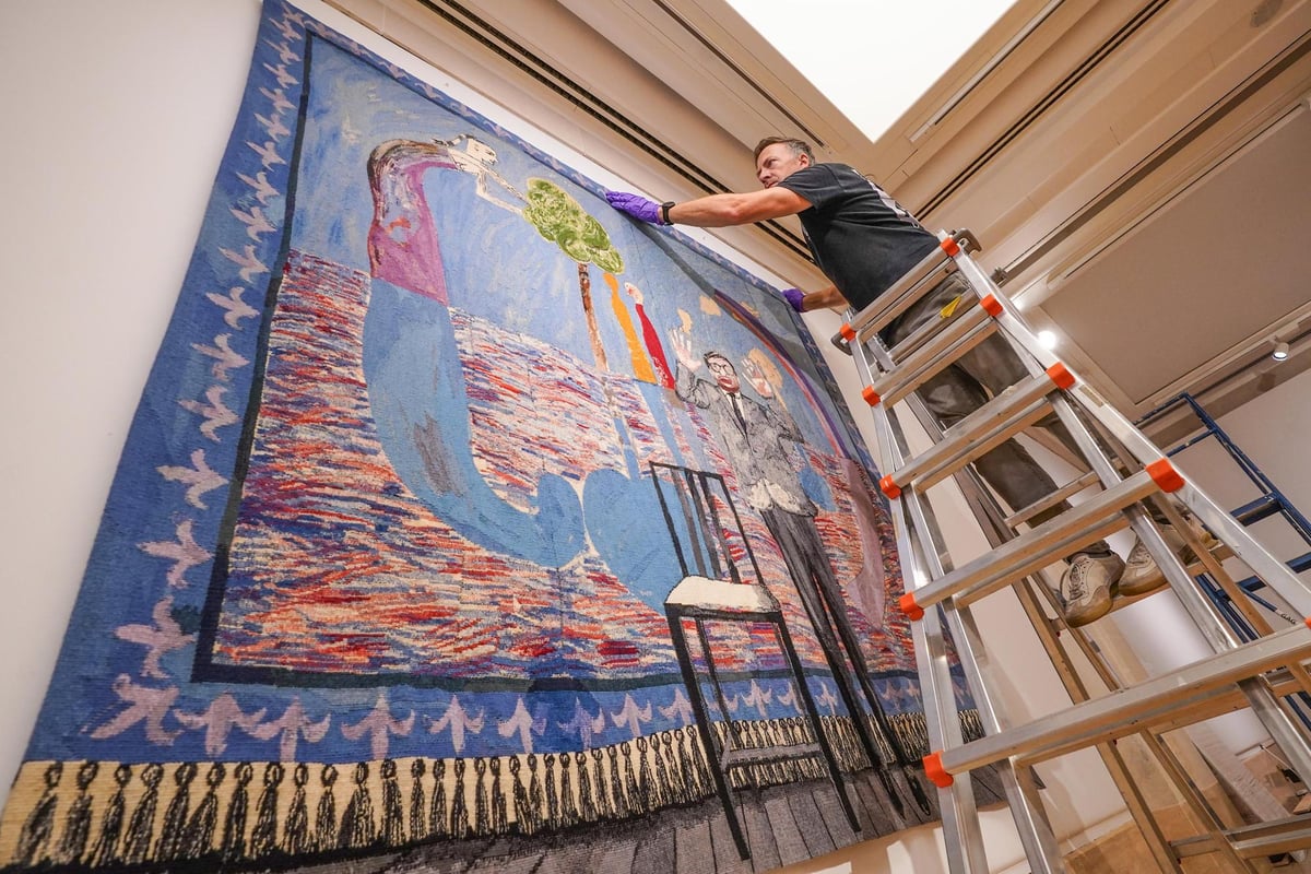 Tapestry of David Hockney painting commissioned by late Yorkshire great to go on display