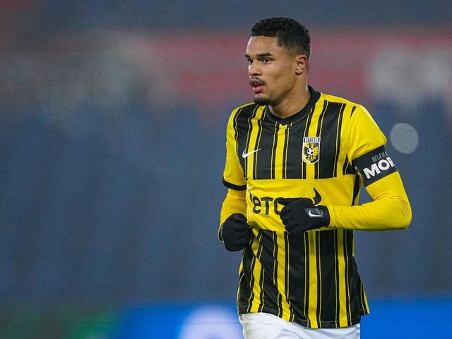 Danilho Doekhi is set to make a decision between Rangers and Croatian giants Dinamo Zagreb. The Vitesse Arnhem centre-back and captain has spoken previously about the interest from the Scottish champions with a view to moving following the expiry of his deal at the end of the season. A decision is likely to be made in the coming days. (24 Zata)