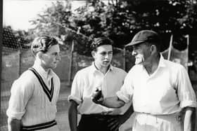 Cricketer Stan Haywood Shows The Finger Grip To Anthony De Winton Winlaw (left) And Lord Dundas (4th Marquess Of Zetland) At Harrow School. Credit: ANL/Shutterstock