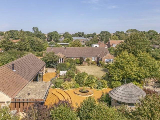 Blackthorn is a spacious renovated family home set within a half acre plot in an edge of village setting.
