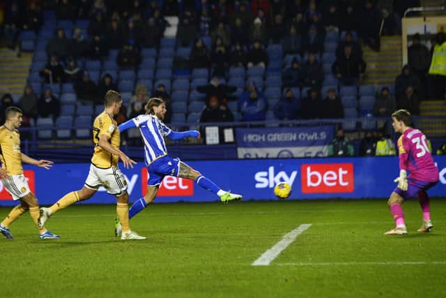 Jeff Hendrick scores Wednesday's injury-time equaliser against Leicester City (Picture: Steve Ellis)