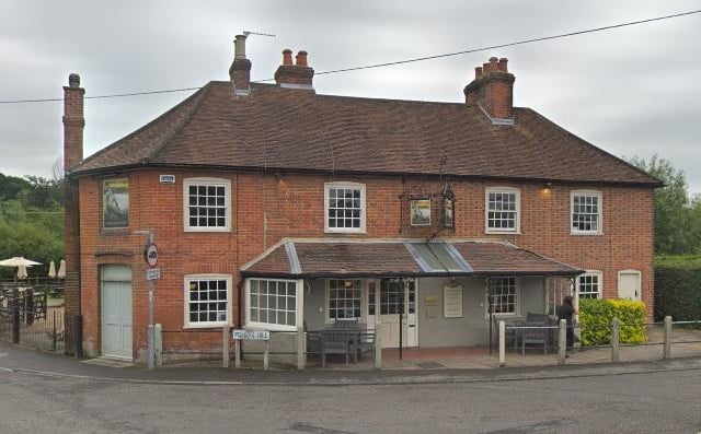 Fareham is home to The Fishermans Rest, one of the best places to get fish and chips according to Tripadvisor. It has a 4 star rating on Tripadvisor from 1286 reviews.