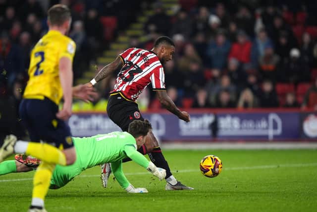 Sheffield United's Tyrese Campbell scores their side's second goal of the game during the Sky Bet Championship match against Oxford at Bramall Lane. Photo:: Bradley Collyer/PA Wire.