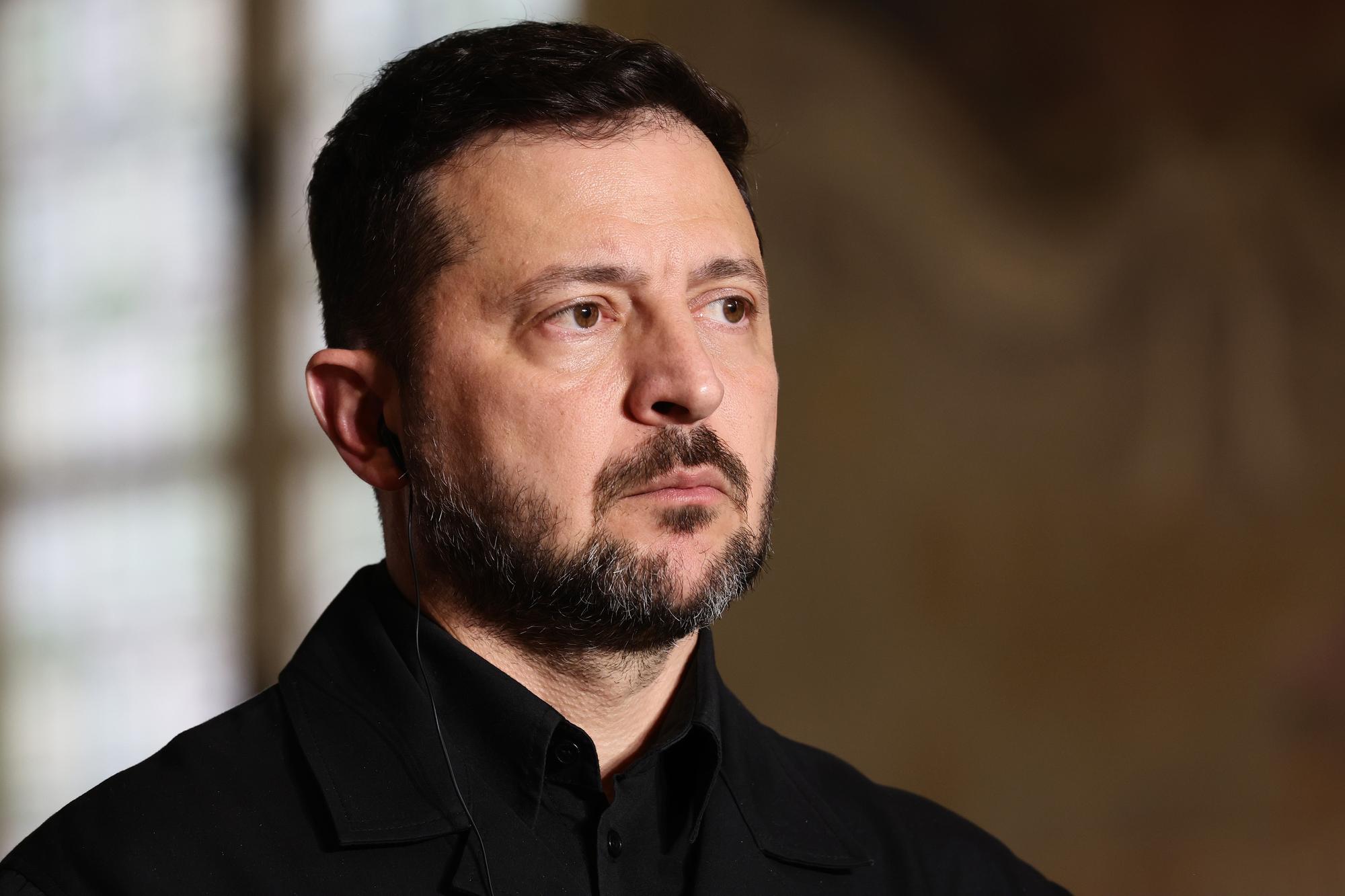 Where does Ukrainian infighting leave the country in its war with Russia? - Patrick Mercer
