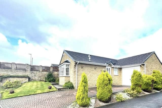 This three bedroom bungalow in Skelmanthorpe is on the market for £325,000