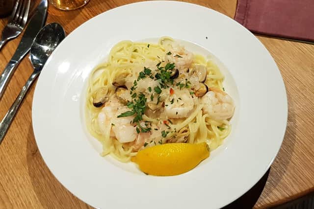 King prawn and mussel linguine with smoked garlic and chilli
