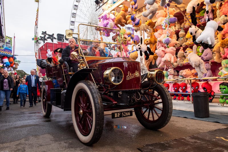 The Lord Mayor, Councillor Kalvin Neal rode aboard a Stanley steam car to declare the Hull Fair open.