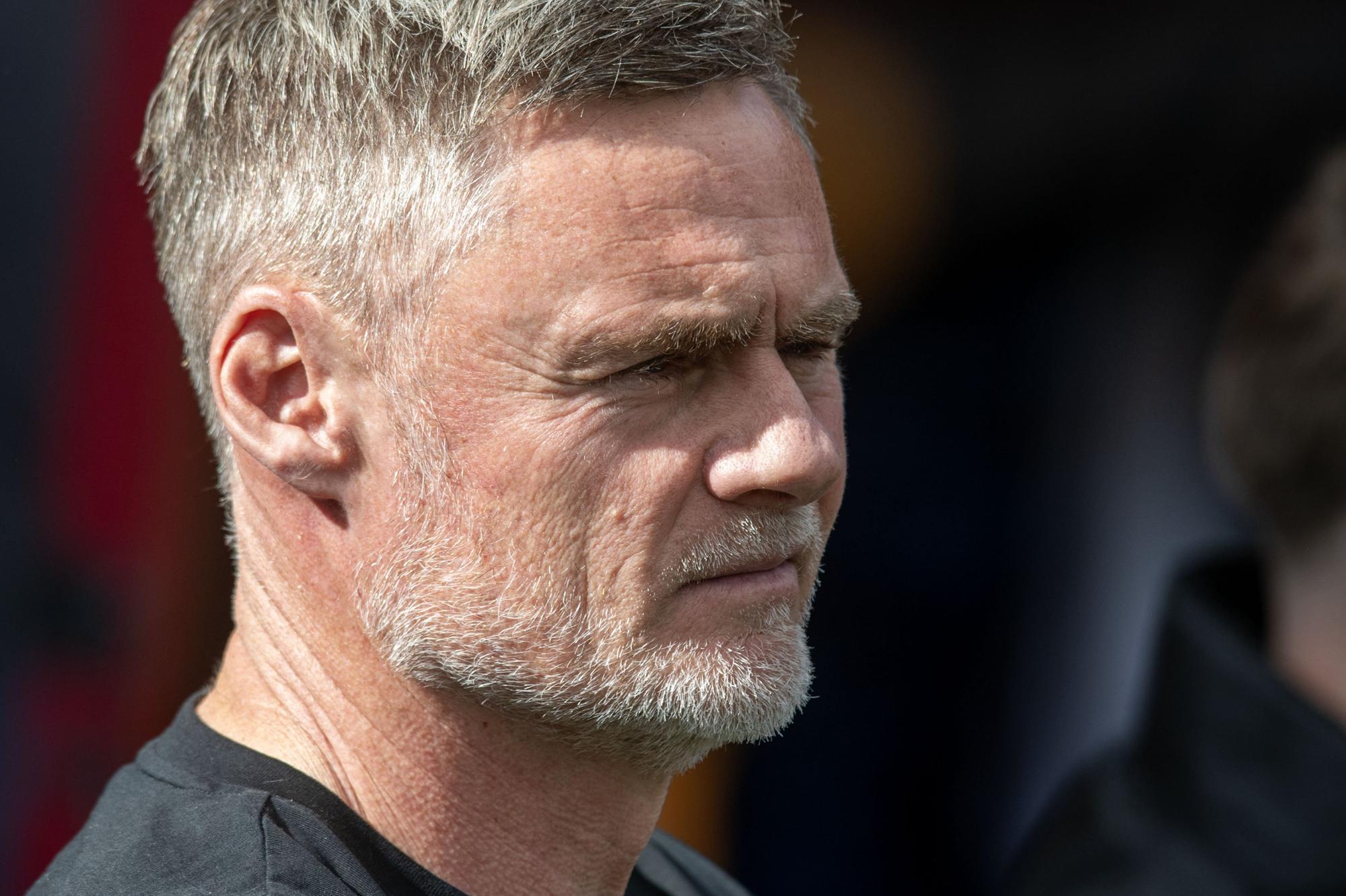 Bradford City confirm departures of Graham Alexander and Chris Lucketti ...