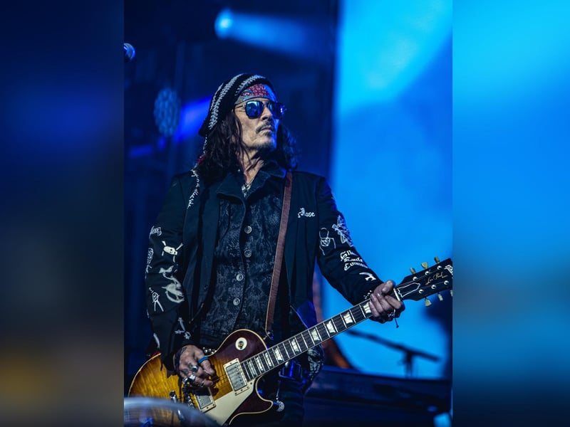 Johnny Depp rocks Scarborough!