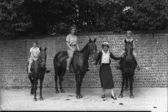 A young Jean Toynbee on the right, with her two sisters and her mother, Betty Manners. © National Portrait Gallery, London