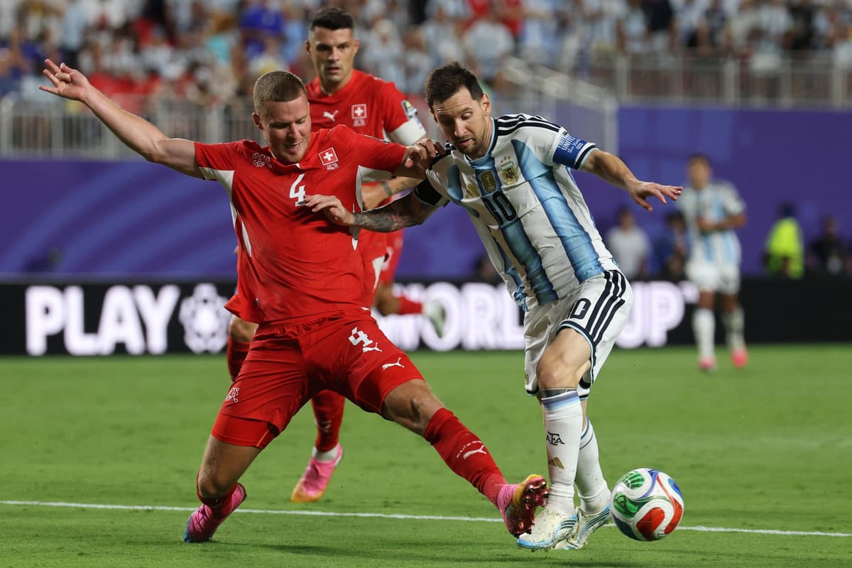 Leeds United close in on fourth summer signing as deal agreed