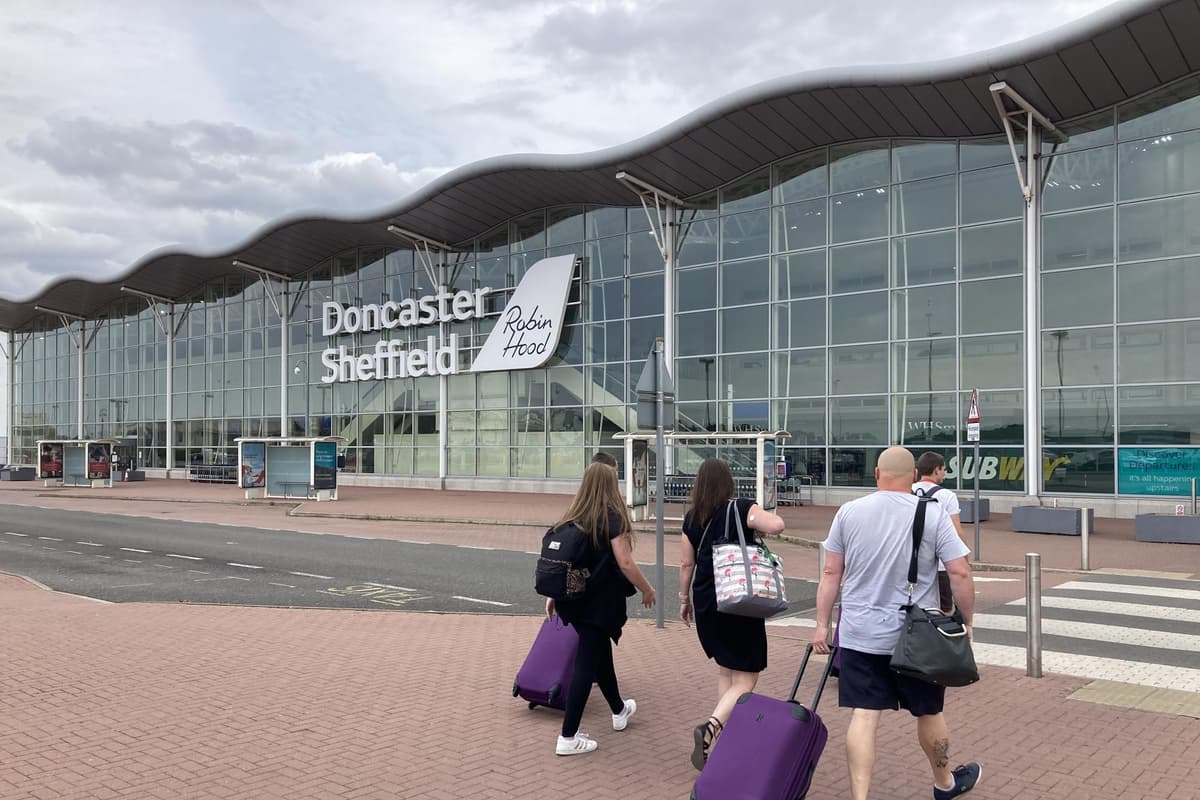 Doncaster Sheffield Airport: Infrastructure inquiry erupts into Doncaster Sheffield Airport row 