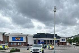 A WW2 bomb has reportedly been discovered at the Meadowhall Retail Park in Sheffield.