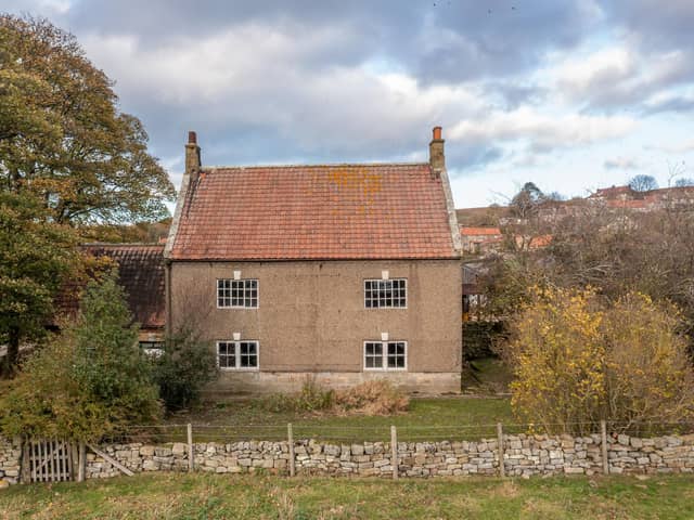 Stainton Hall Farmhouse, is a detached five bedroom period property, located in the village of Danby in the North York Moors.