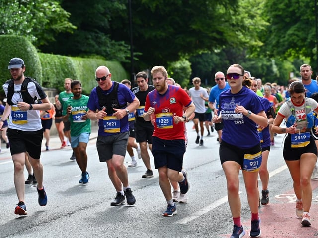 Opening the doors to mass participation running since it’s inaugural event in 2007, the Leeds 10K continues to welcome participants of all abilities.