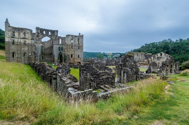 This abbey was a Cistercian in Rievaulx near Helmsley, in the North York Moors National Park and was one of the great abbeys in England until its dissolution in 1538 under Henry VIII. It was the first Cistercian monastery in the north of England, established in 1132 by 12 monks from Clairvaux Abbey. The site was awarded Scheduled Ancient Monument status in 1915 and the abbey was brought into the care of the then Ministry of Works in 1917.