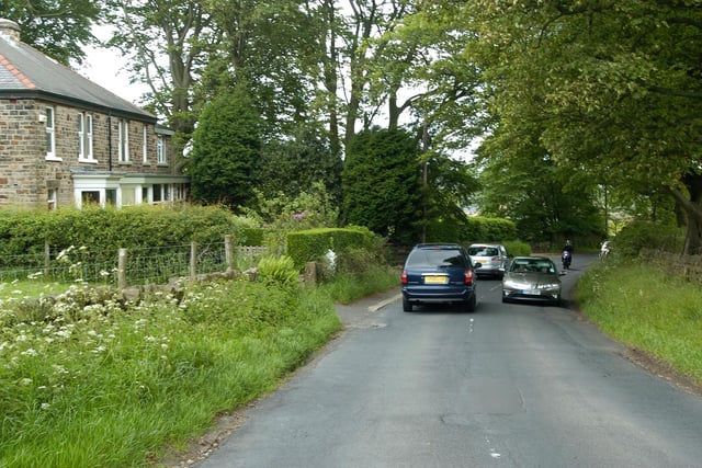 Hangram Lane is in the Mayfield Valley, close enough to the city centre but very much part of the countryside.
