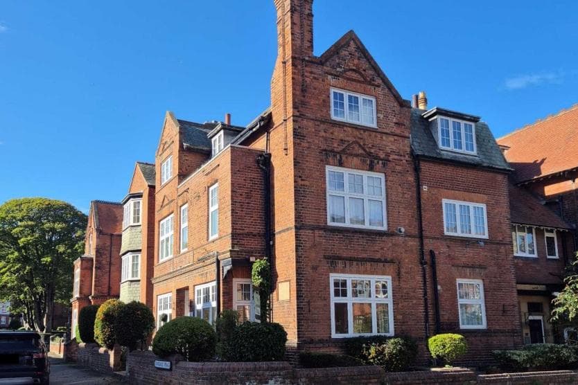Hotel in North Yorkshire mit Whirlpool wird in Airbnb für 22 Personen ...