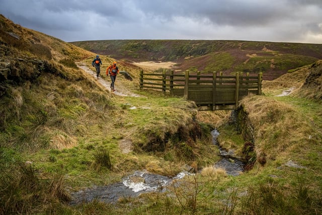 The event is a non-stop race between Edale and Hawes along  the Pennine Way with a time limit of 60hrs.