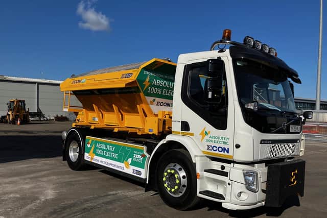 Econ Engineering has secured a contract with Ringway for its pioneering electric gritter.