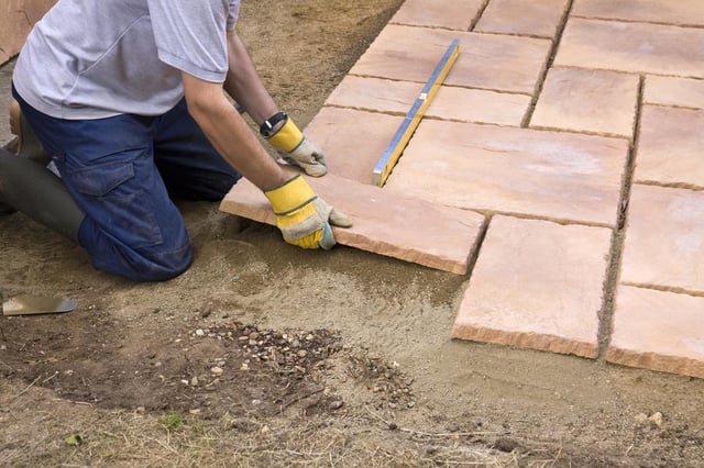 Laying Paving Slabs In Your Garden, Laying Patio Slabs On Concrete