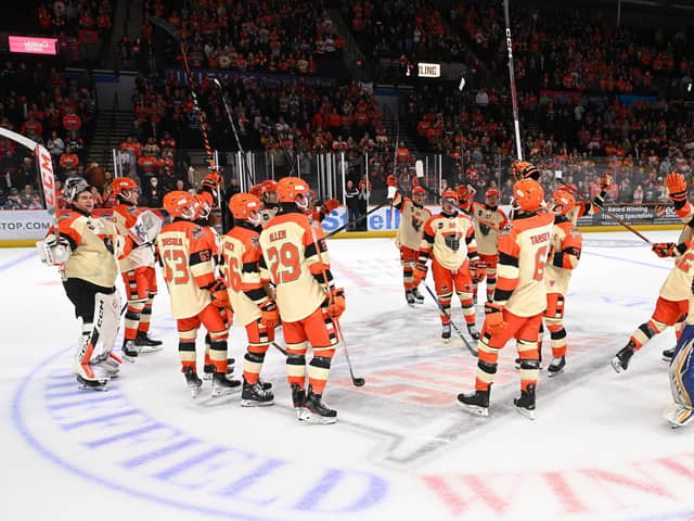 THANK YOU: Sheffield Steelers' players sign off for 2023 after an impressive 9-3 win over Manchester Storm at the Utilita Arena on Saturday night. Picture: Dean Woolley/Steelers Media.