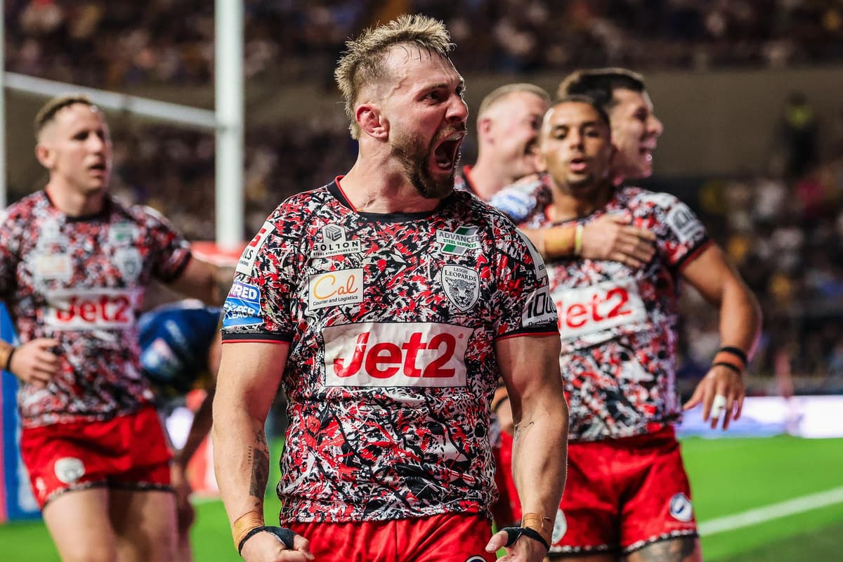 Leeds Rhinos 16 Leigh Leopards 20: Hosts lose perfect home record in ...