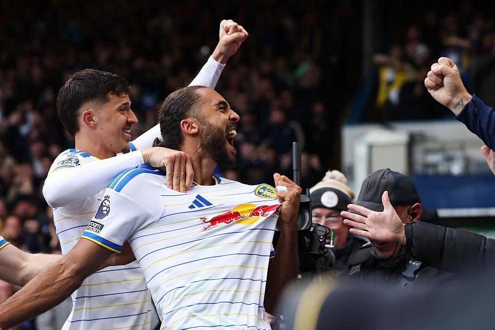 Leeds United 1 Manchester United 1: Honours even as Whites continue to move in right direction