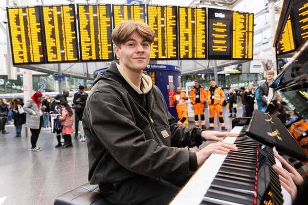 Ellis on The Piano Series 2. (Pic credit: Channel 4)