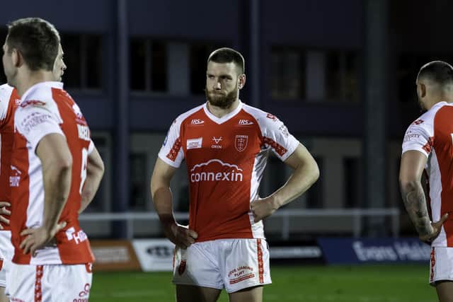 Hull KR react to the defeat to Leigh earlier in the season. (Photo: Allan McKenzie/SWpix.com)