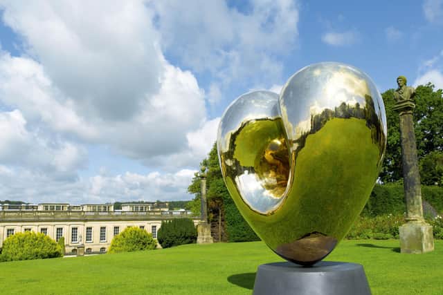 One of Richard Hudson's Heart sculptures at Chatsworth