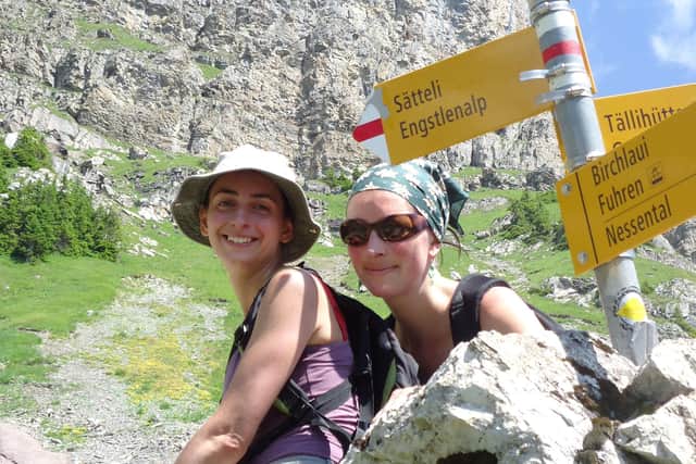 Louise & Helen next to Sätteli Fuhren signpost