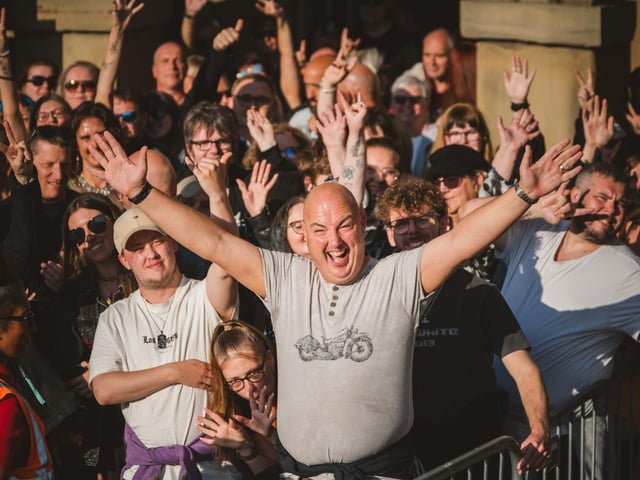 Fans ready to see their heroes