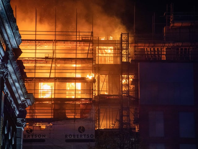 Fire at the Leonardo Building in Leeds City Centre on October 15. (Photo: Mark Bickerdike)