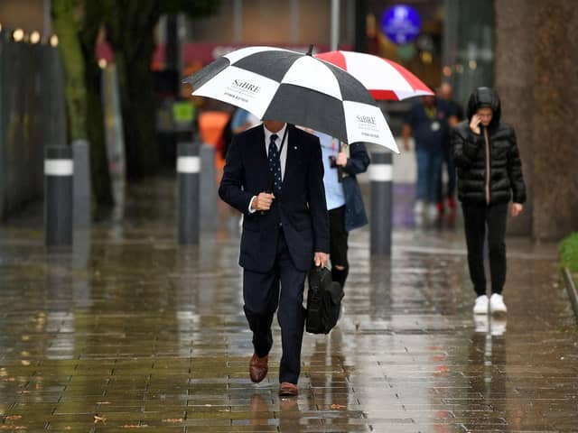 Wet weather in Leeds.Picture Jonathan Gawthorpe