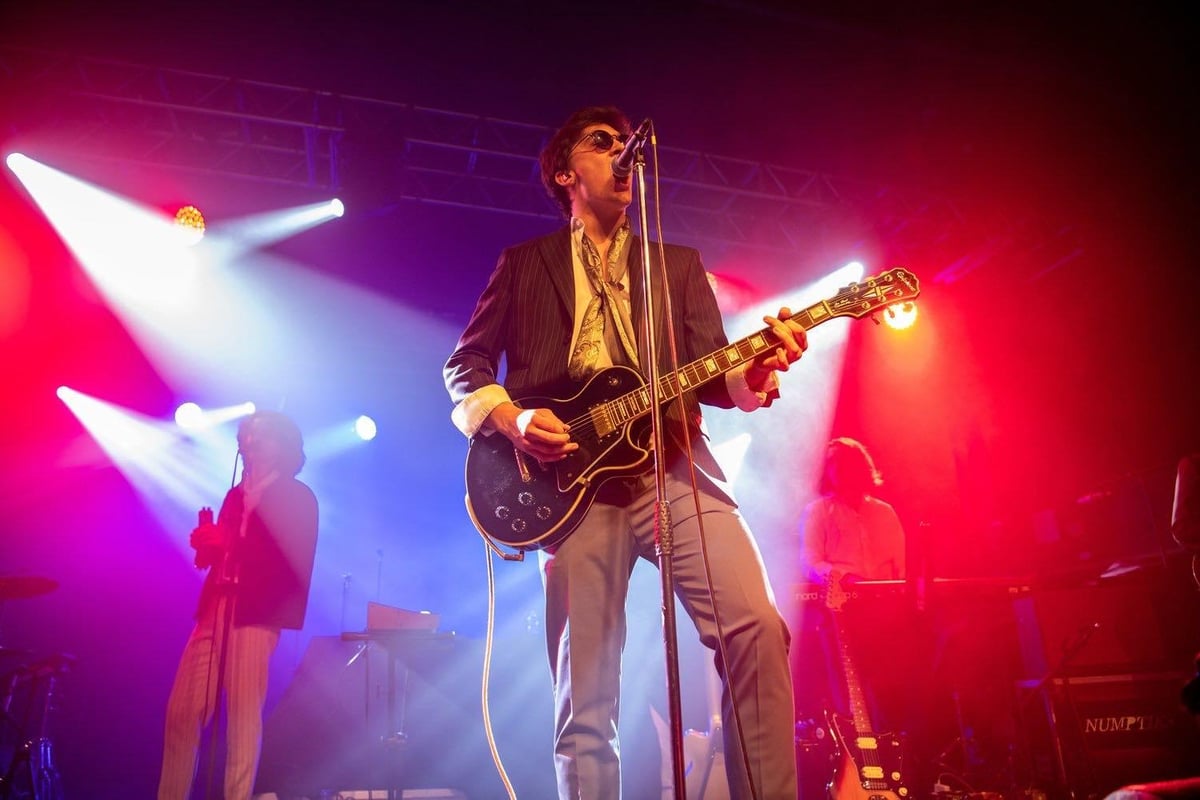 'Arctic Numpties' - Why fans are turning to tribute acts of their favourite bands