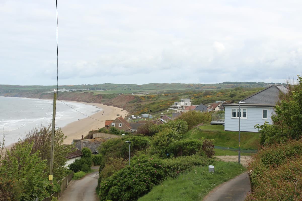 Flat Cliffs, Filey: Grant could help residents of endangered clifftop ...