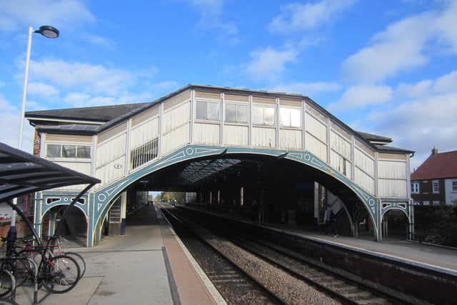 The current footbridge at Beverley Station.