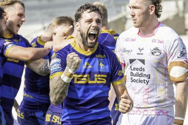 The Rhinos were humiliated by 12-man Wakefield last time out. (Photo: Allan McKenzie/SWpix.com)