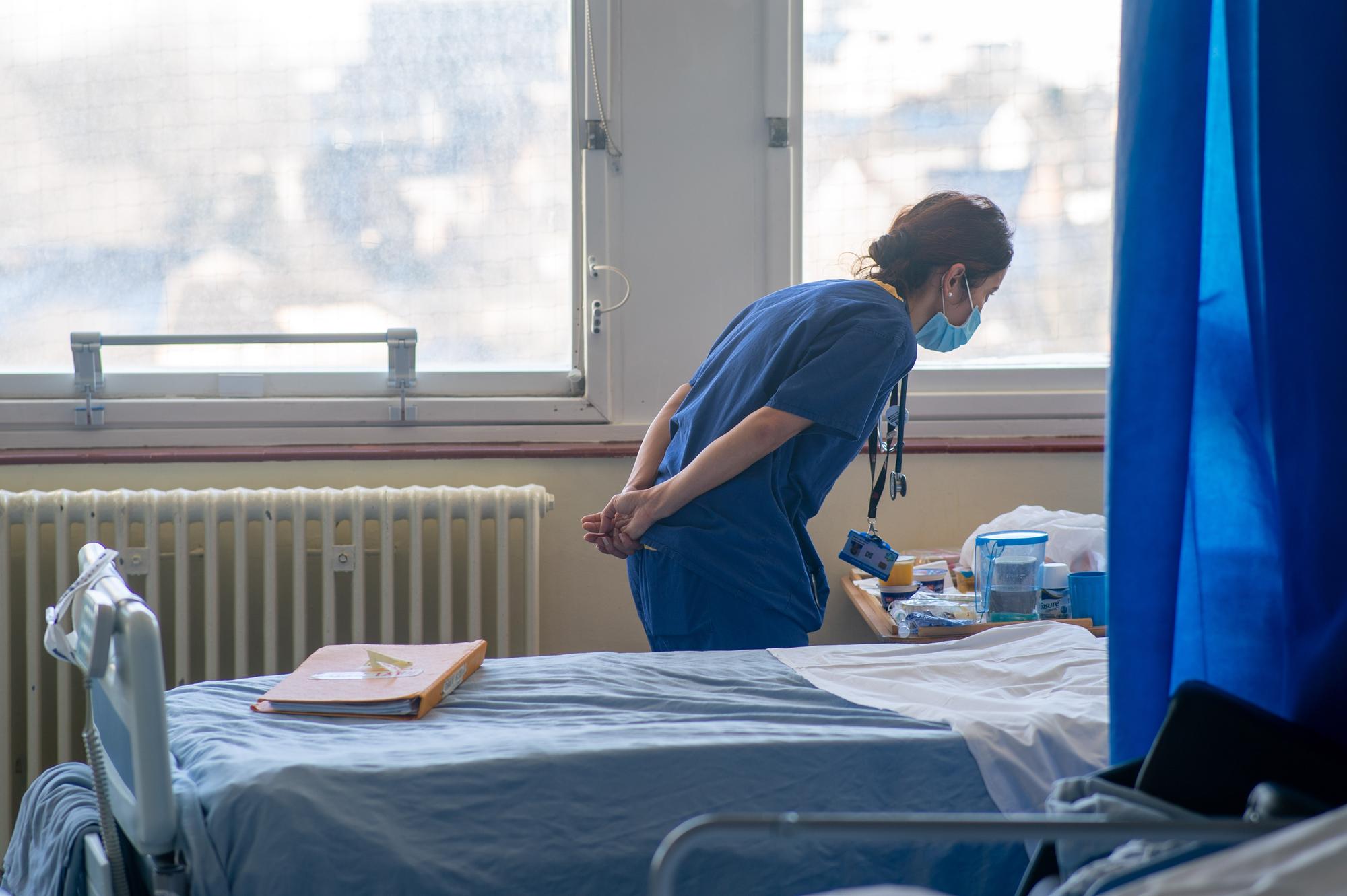 Der NHS und die Sozialfürsorge müssen zusammenarbeiten, allzu oft geraten ...