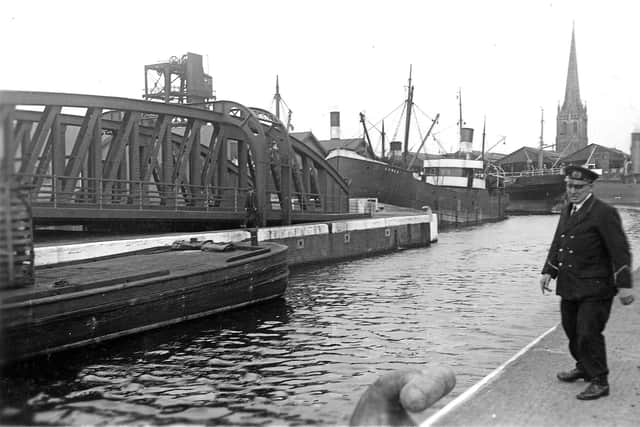 Goole Docks. Open Swing Bridge. Peter Tuffrey collection